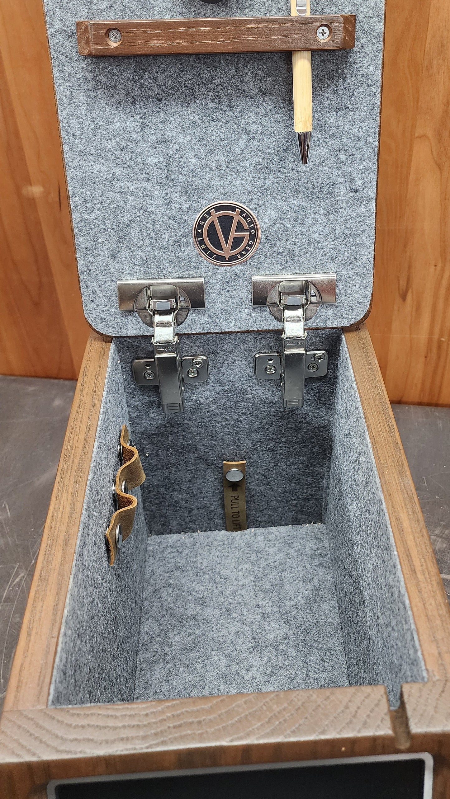 Series 3 Wagoneer center console